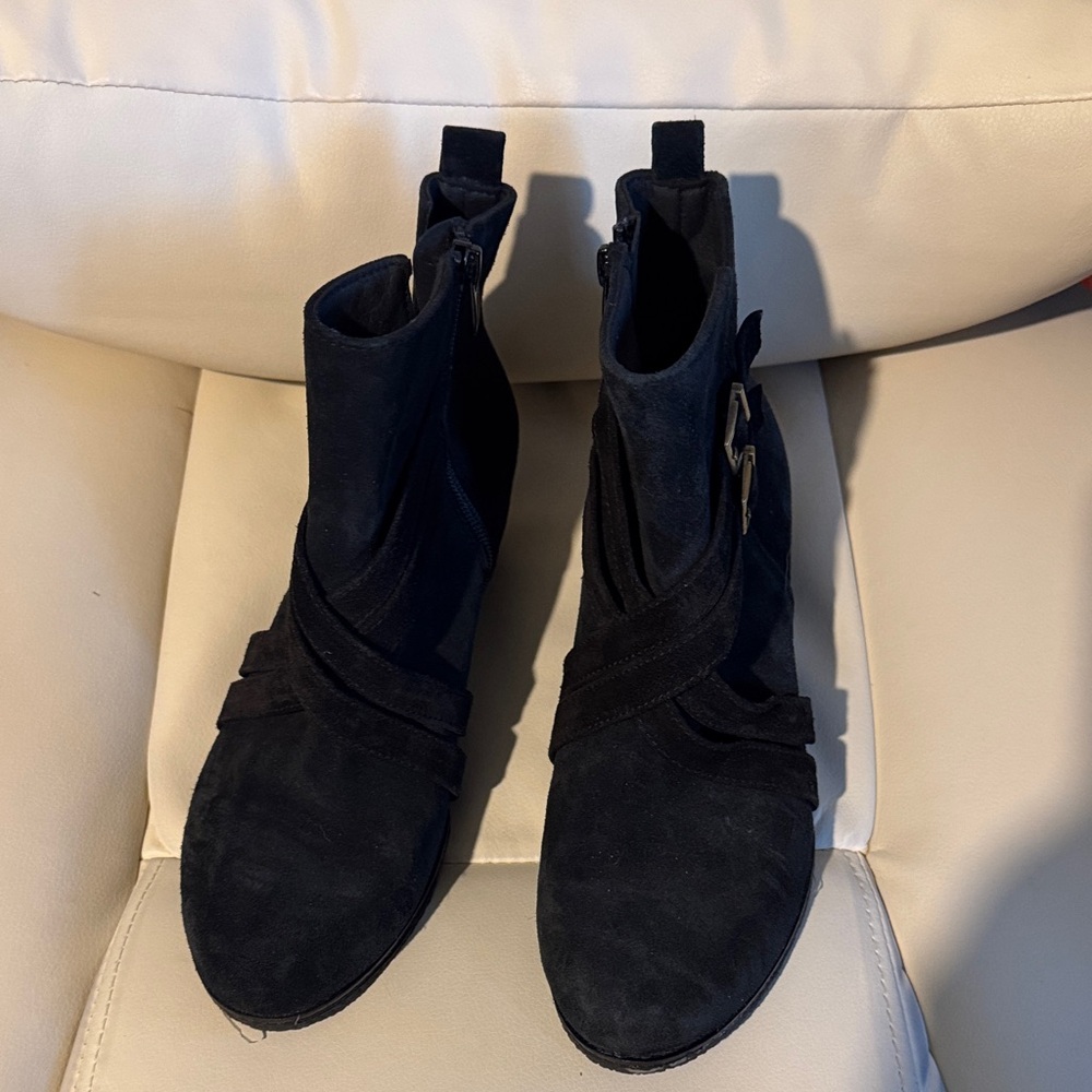 Eric Michael Black Ankle Boots SZ 38